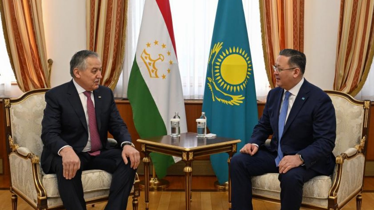 Казахстан вошел в тройку основных торговых партнеров Таджикистана