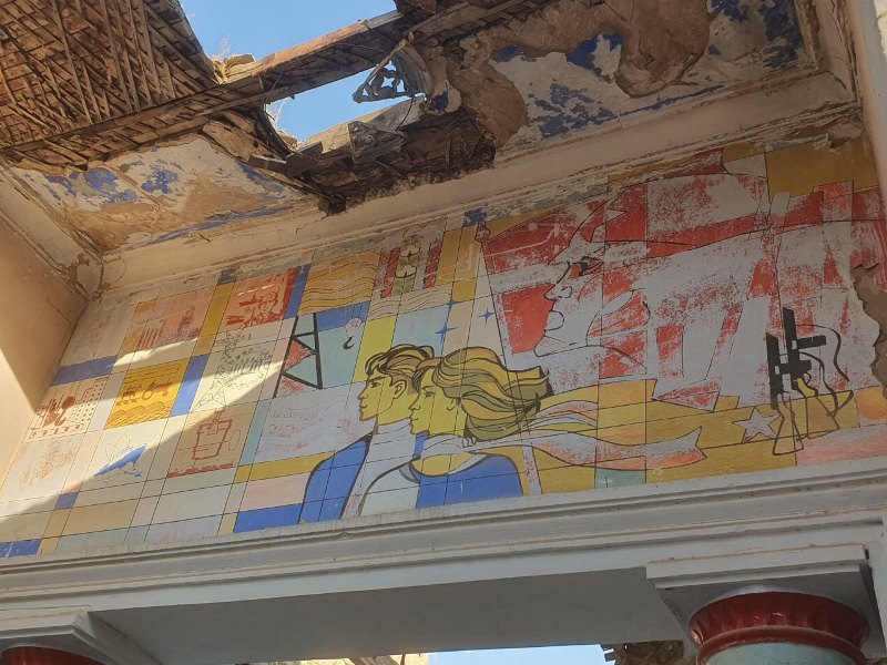 Цифровое спасение истории: школьник из Бохтара создает архив исчезающих мозаик