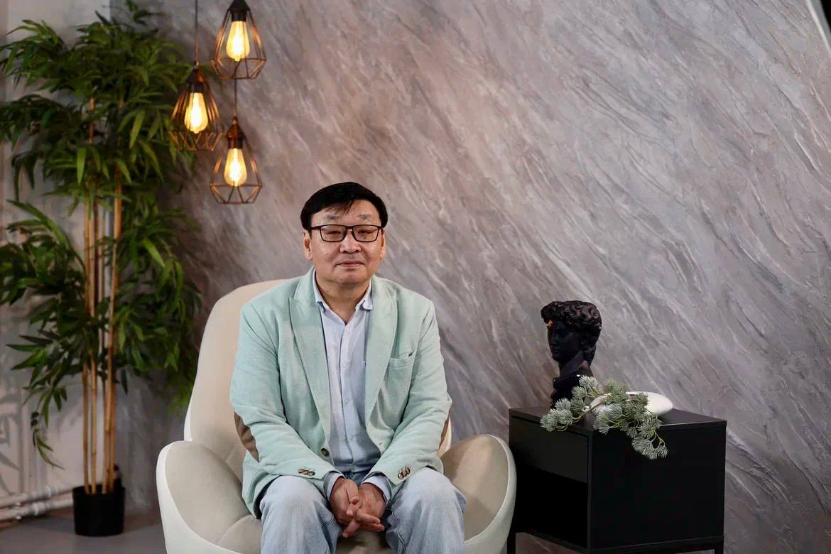 Вадим Ни: мы продали свою нефть за стеклянные бусы