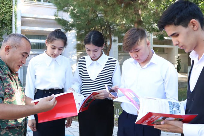 Книги в обмен на премии: в Узбекистане ввели финансовое поощрение за чтение