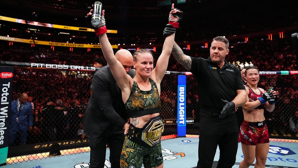 Валентина Шевченко защитила титул чемпионки UFC в бою с Вейли Чжан