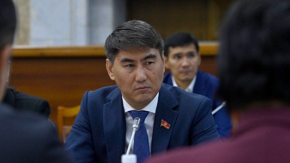 Выбор в пользу свободы: Почему Чингиз Айдарбеков отказался от мандата?