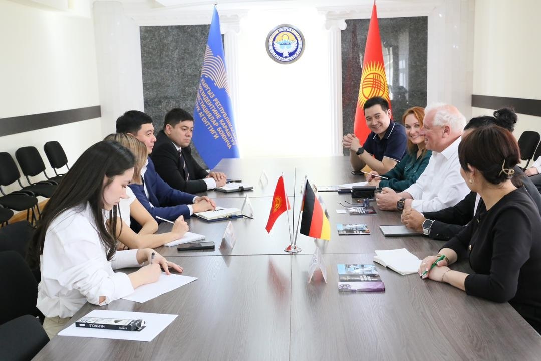 Кыргызстан и Германия обсудили инвестиционное сотрудничество в фармацевтике