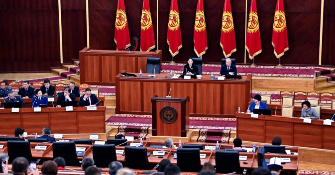 Парламентские выборы в Кыргызстане: в депутаты рвутся представители деструктивных сил
